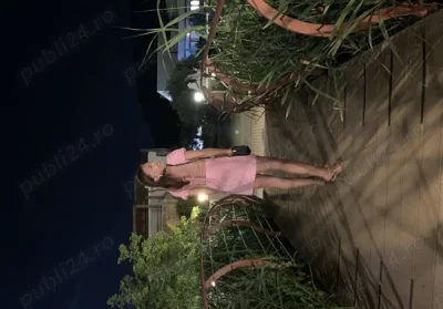 Eu sunt ana si orice fantezie poate fi la un telefon distanta