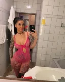 Calda si manierata cristina noua - imagine 3