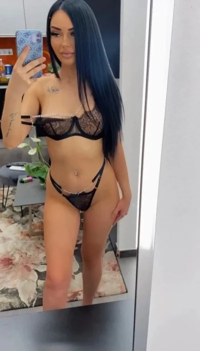 Melissa vino sa ne iubim ca doi nebuni