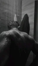 Baiat discret pentru domnii generosi - imagine 1