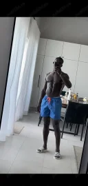 In bucuresti - imagine 1