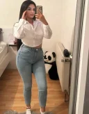 Bruneta cu forme - imagine 3