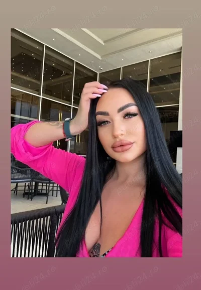 Te astept pe whatsapp la web si videoclipuri