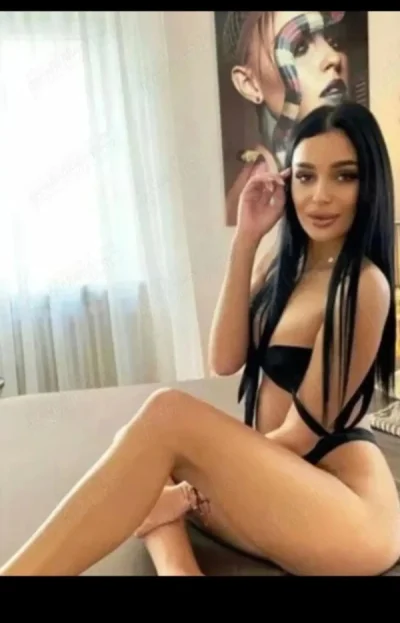 Noua in constanta fac si partyyy