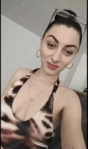 Si deplasari confirm bruneta cu ochii verzi - imagine 2