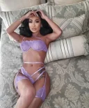 Buna eu sunt jasmin - imagine 1