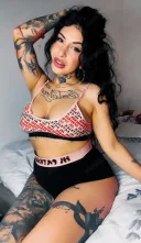 Poze reale 100% Party girl - imagine 1