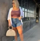 Doamna matură te invit la un Masaj cu multe fantezii ! - imagine 1