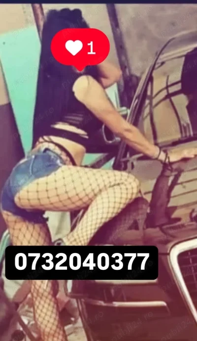 Brunetă poze reale