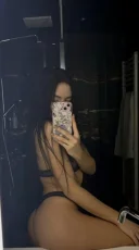 Bună, sunt Eva am 23 anișori - imagine 3