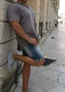 Caut doamna discreta ( ne) căsatorită, pentru intalniri discrete, fără obligatii - imagine 1