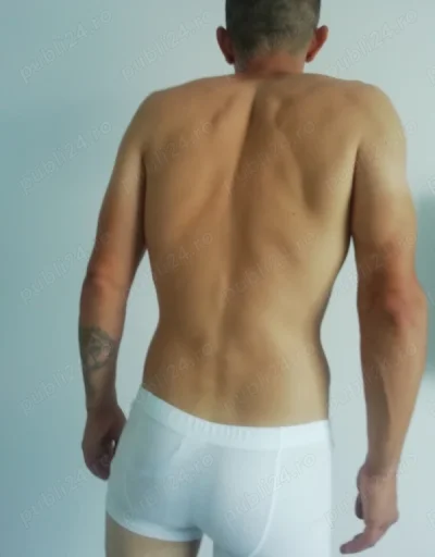 Băiat tânăr pentru masaj erotic, aștept atât femei cat și barbati