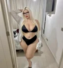 Blonda.cu.forme.28.ani. - imagine 1