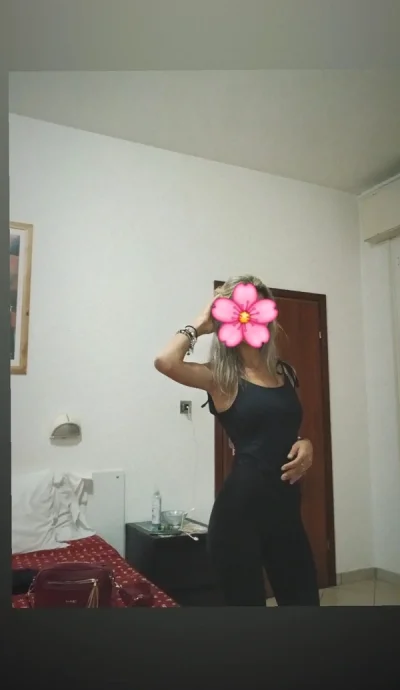 Buna sunt lari am 21 de ani te astept la locatia mea