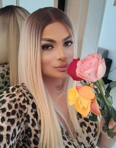 Trans Roxana blonde bomb activa pasiva