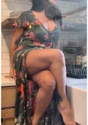 Doamna draguta ador sarutări peste tot - imagine 1