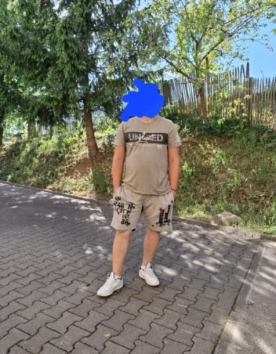 Sclav supus caut femeie dominanta