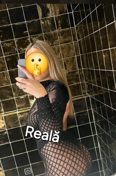 Blonda Reală te aștept