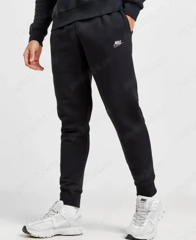 Băiat tânăr și educat