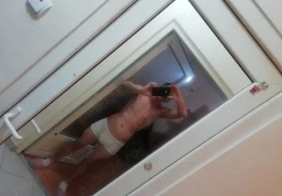 Bărbat maseur ofer masaj