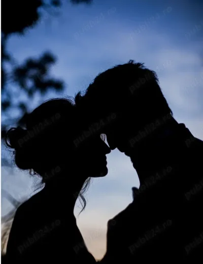 Cuplu căutam fată Bi