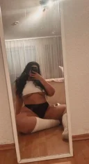 Amelia, nouă în oras - imagine 1