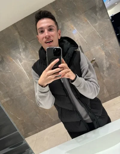 Travestit 20 ani din Buzau