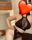 Buna ma numesc giulia si te astept sa petrecem clipe de neuitat - imagine 1