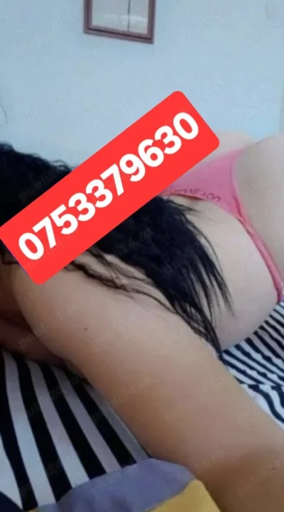 Bruneta 100% reala fără graba