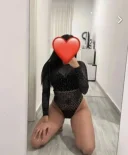 Bruneta fierbinte - imagine 2