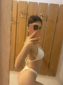 Bruneta non stop !!fac si party - imagine 3