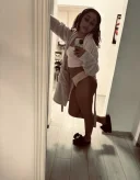 A venit Denisa la tine in oras si nu sta mult!!!!! ;)) - imagine 1