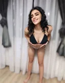 Creolă inaltă cu forme apetisante cu chef de joacă - imagine 3