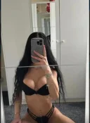 Bruneta sexy hot - imagine 3