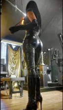 Stapana ta ofer servicii de bdsm - imagine 3