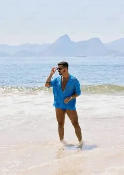 Ofer servicii totale, domnilor generosi !