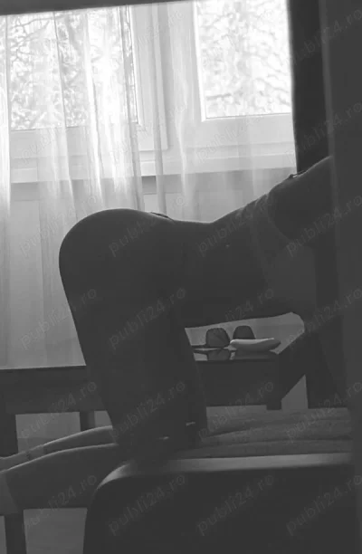 Cuplu cauta o doamna