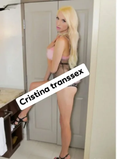 Azi am ajuns Kriss Transeexual slim dotata reala