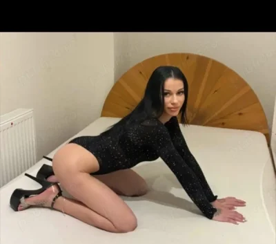 Doar un apel ne desparte