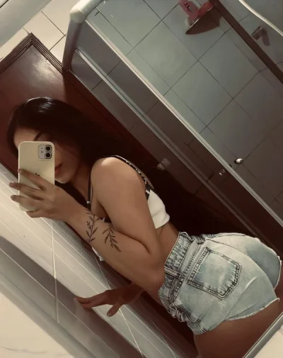 Fac si deplasări hotel sau domiciliu