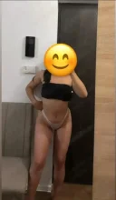 Brunetă nou zona ta - imagine 1