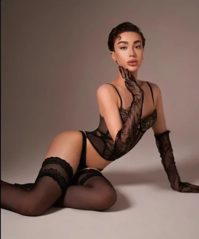 Ceva nou in orasul tau fem boy Renata