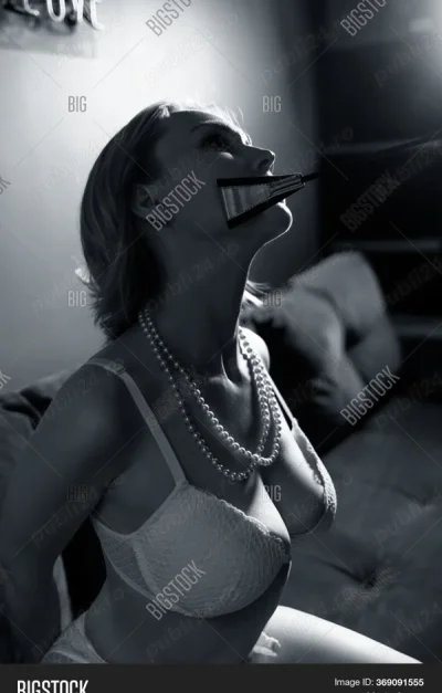 Tall and handsome daddy looking for his Babygirl