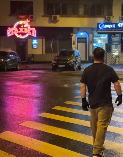 Bărbat elegant, prezentabil