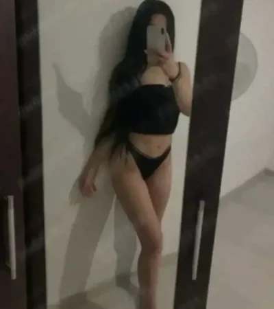 Buna mă numesc Anda și vă aștept la mine cu brațele deschise