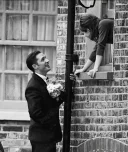 Poti apela un tânăr de 25 anii satisfăcător femeie singura cuplu la discretie - imagine 1