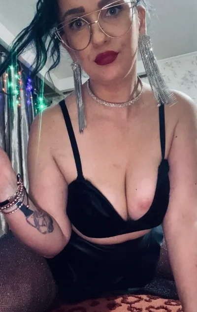 Clipe fierbinti! Deplasari, fac party