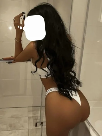 Georgiana tanara sexi 26 ani