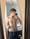 La tine,la hotel sau la o prietena. - imagine 1