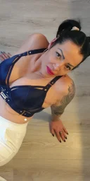 Sexy Karla - imagine 1